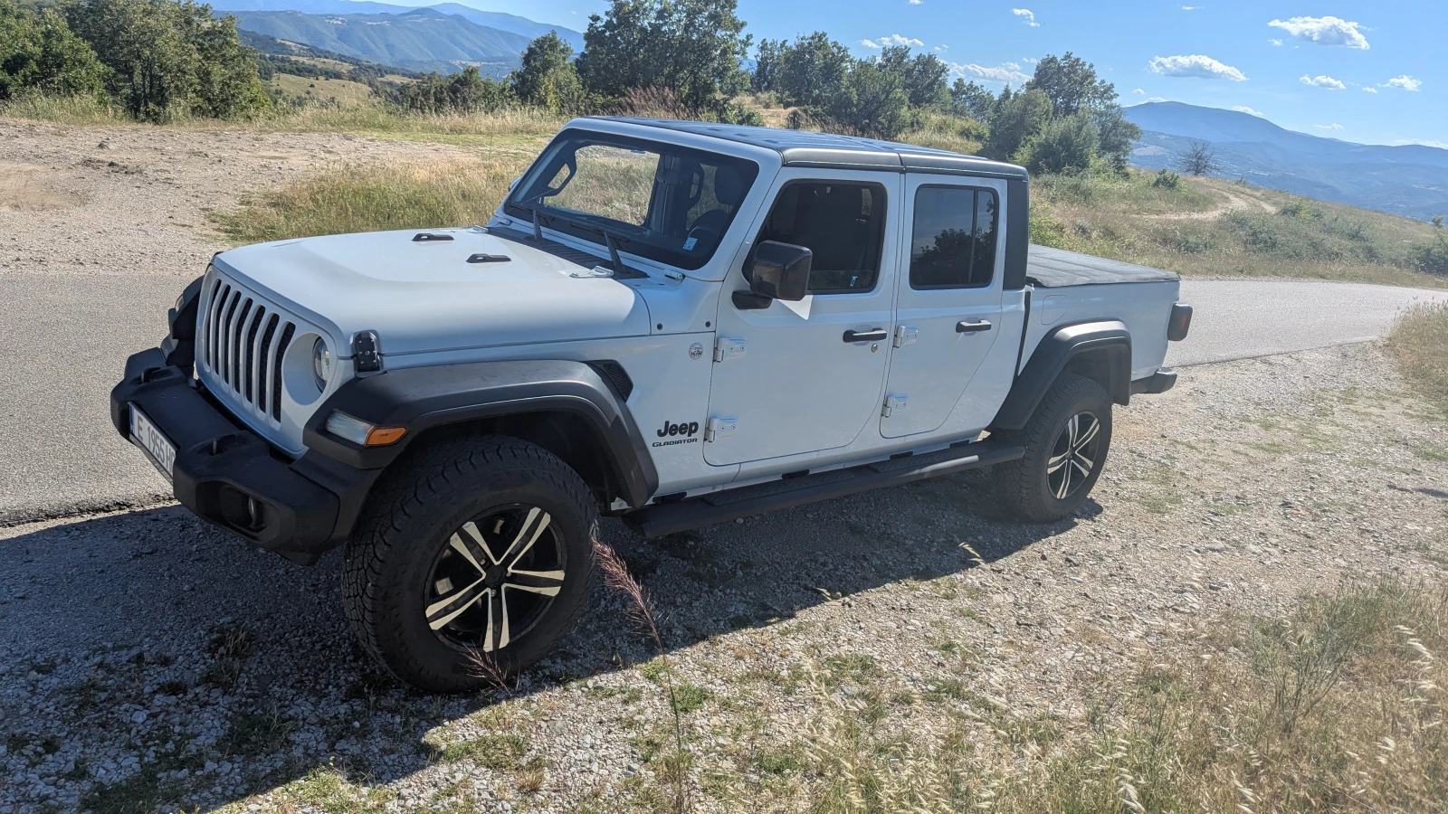 Jeep Gladiator, снимка 2 - Автомобили и джипове - 54903521