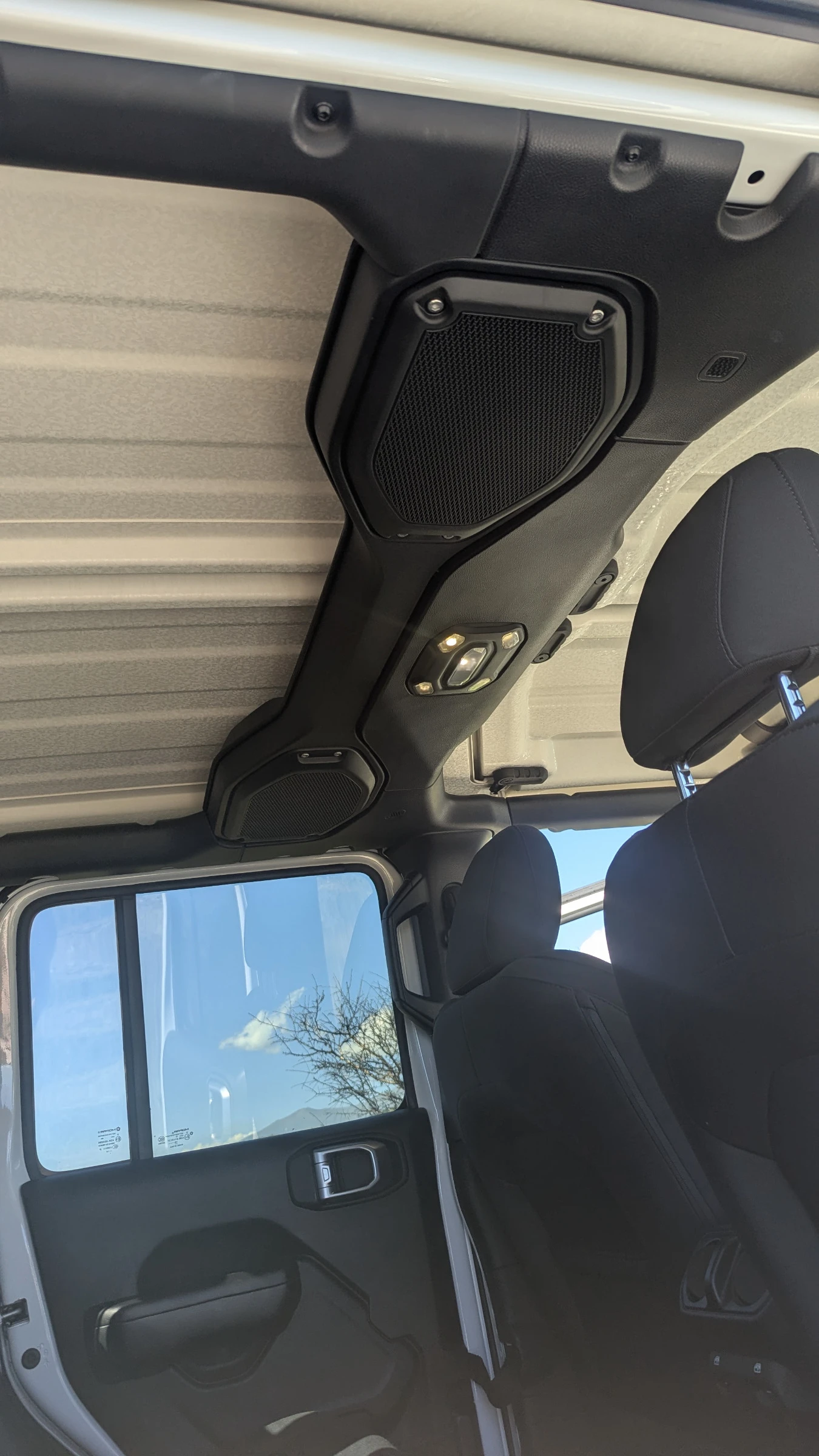 Jeep Gladiator, снимка 11 - Автомобили и джипове - 54903521