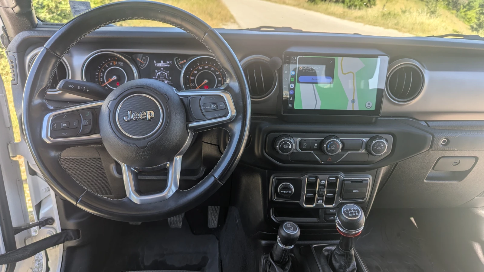 Jeep Gladiator, снимка 13 - Автомобили и джипове - 54903521
