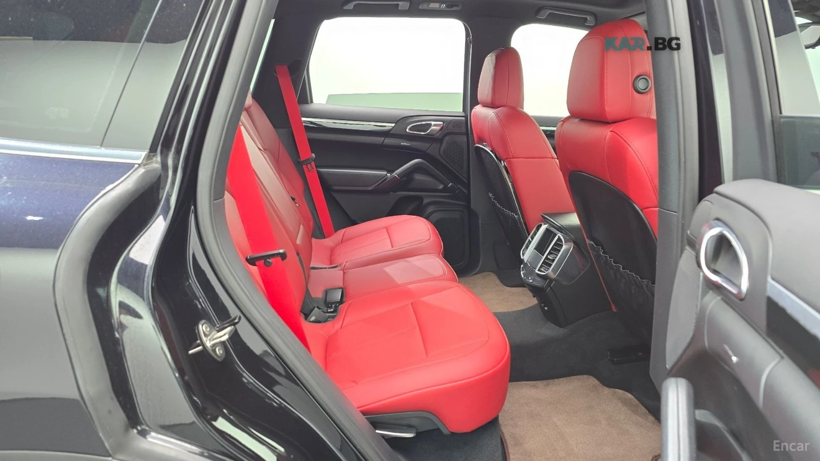 Porsche Cayenne 3.0 DIESEL* КОЖА* ПОДГРЕВ* ПАНОРАМА* , снимка 17 - Автомобили и джипове - 54996552