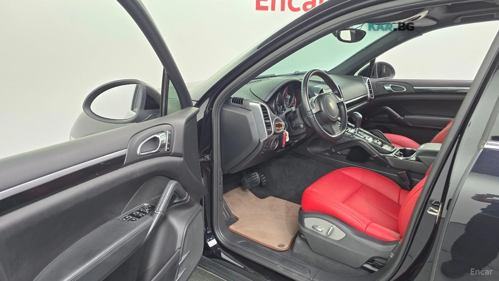 Porsche Cayenne 3.0 DIESEL* КОЖА* ПОДГРЕВ* ПАНОРАМА* , снимка 10 - Автомобили и джипове - 54996552
