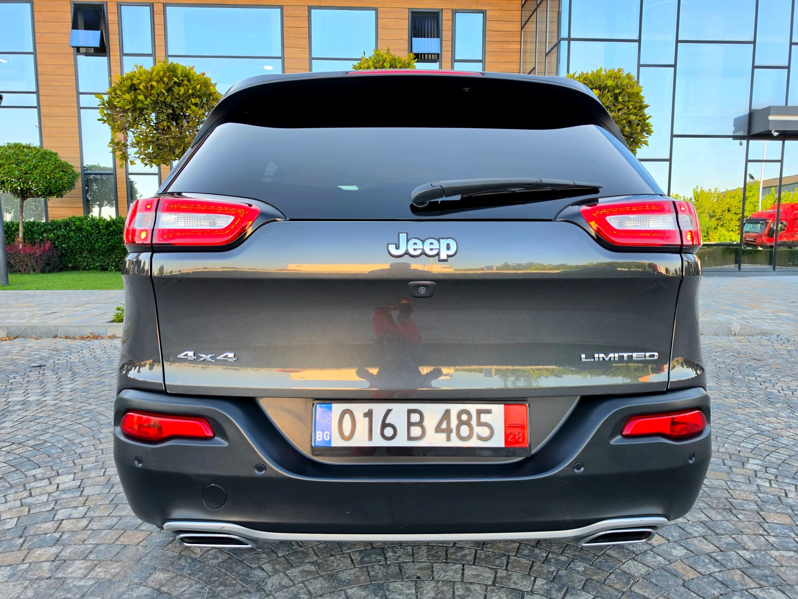 Jeep Cherokee 2.2LIMITED* 4WD* 200KC* TOP* , снимка 6 - Автомобили и джипове - 55492422