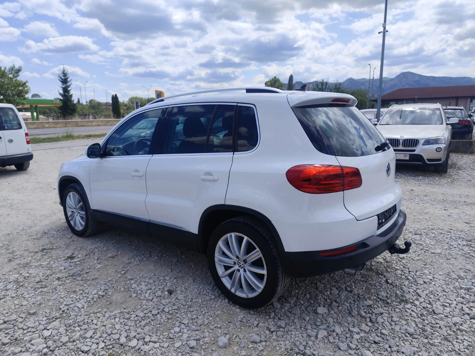 VW Tiguan 2.0 дизел 4х4, снимка 8 - Автомобили и джипове - 55706833