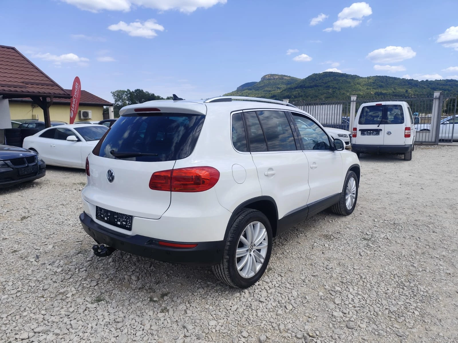 VW Tiguan 2.0 дизел 4х4, снимка 5 - Автомобили и джипове - 55706833