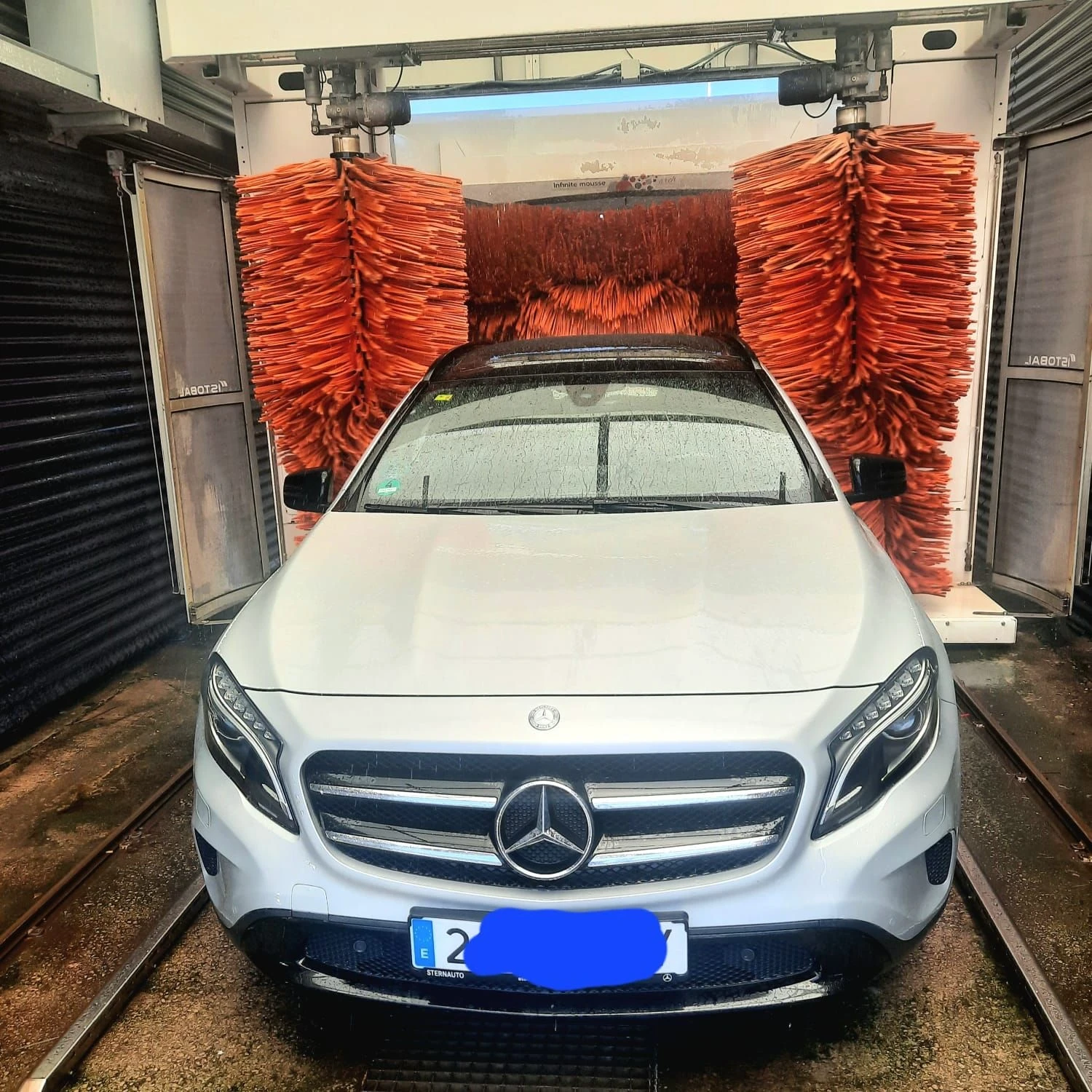 Mercedes-Benz GLA 200 AMG Line, снимка 4 - Автомобили и джипове - 55783773