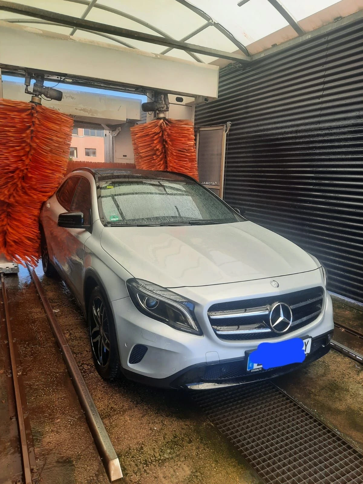 Mercedes-Benz GLA 200 AMG Line, снимка 5 - Автомобили и джипове - 55783773