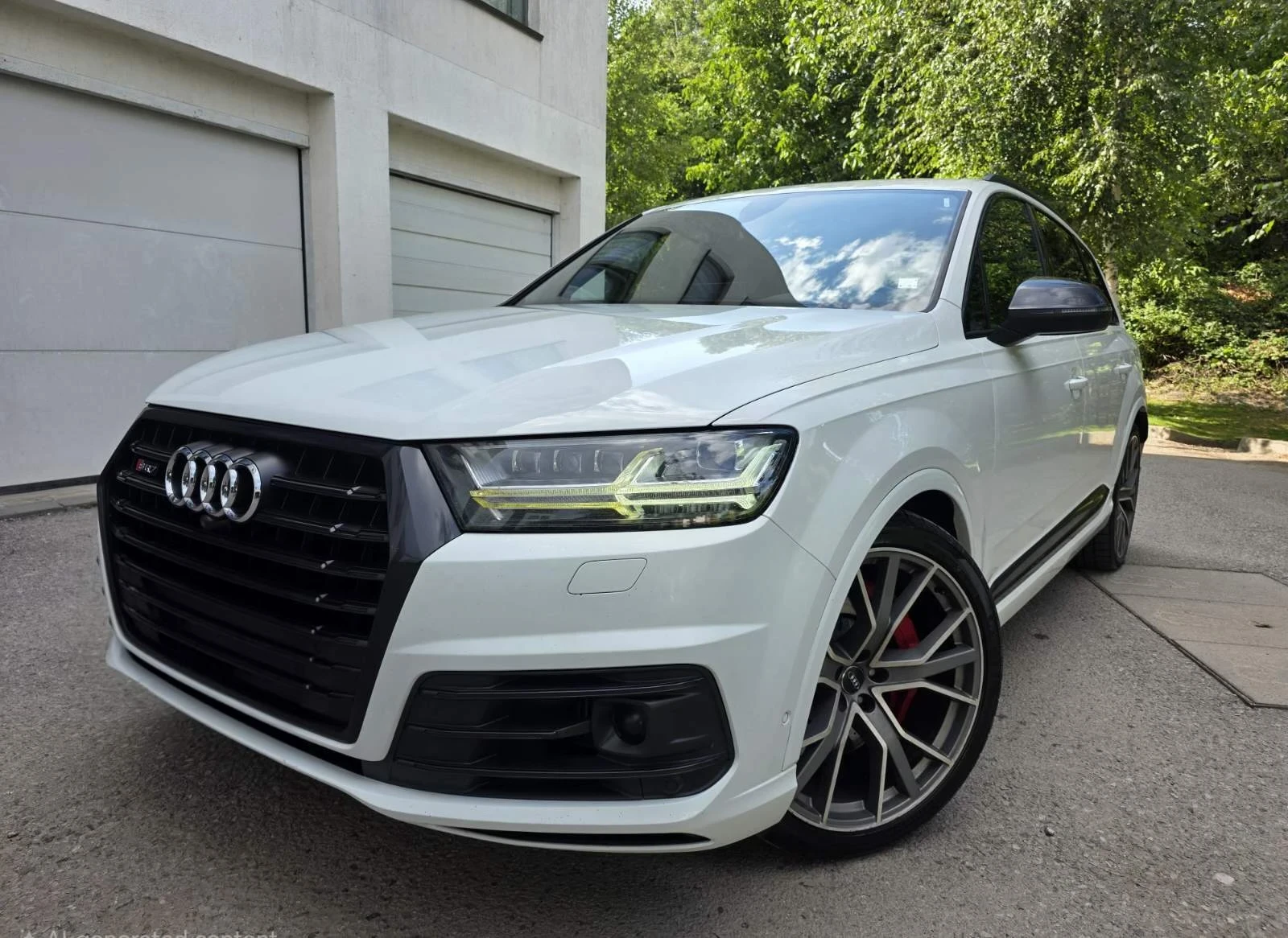 Audi SQ7 4.0TDI / MATRIX / 360 КАМЕРА, снимка 3 - Автомобили и джипове - 55829962