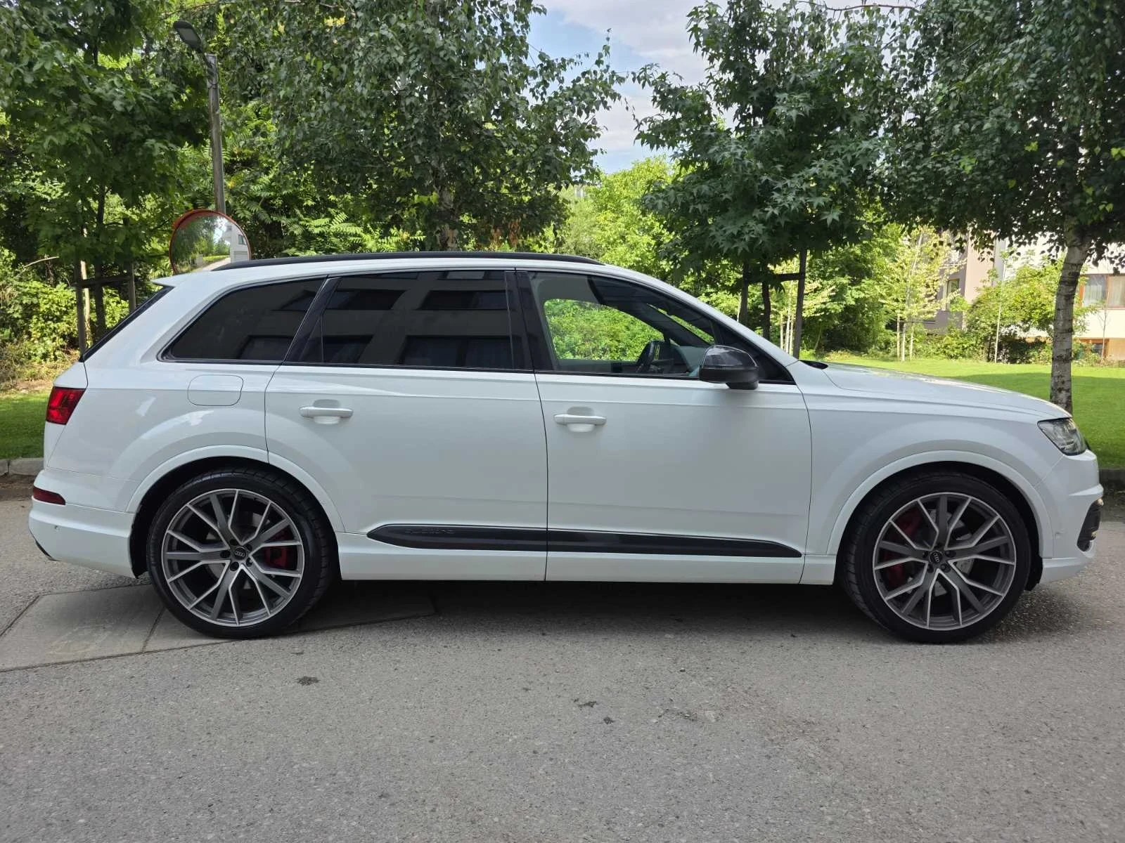 Audi SQ7 4.0TDI / MATRIX / 360 КАМЕРА, снимка 8 - Автомобили и джипове - 55829962