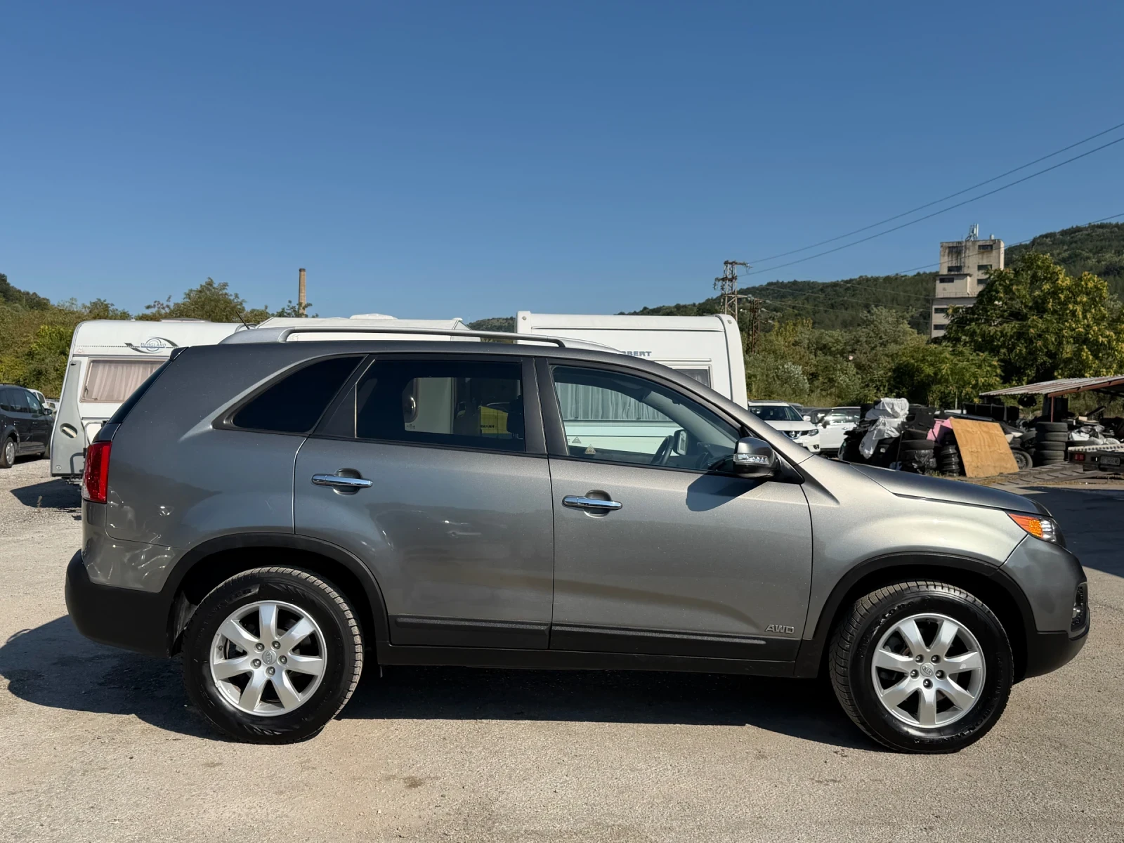 Kia Sorento 2.2CRDI AVTOMAT= AWD= NAVI, снимка 2 - Автомобили и джипове - 55848003