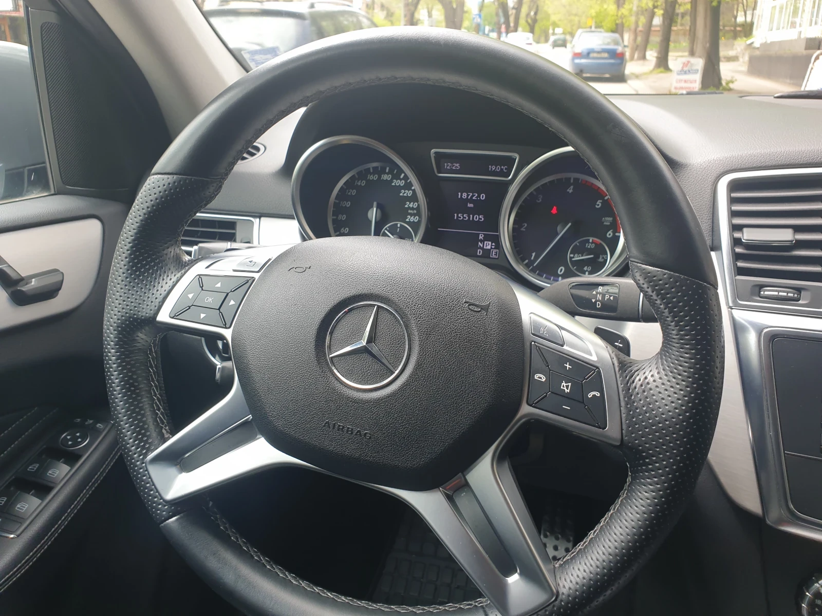 Mercedes-Benz ML 250, снимка 6 - Автомобили и джипове - 56024243