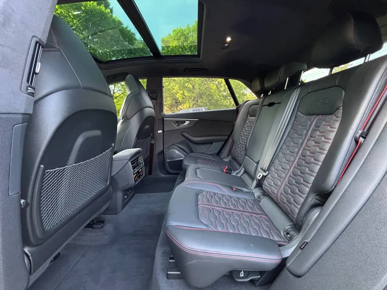 Audi RSQ8, снимка 7 - Автомобили и джипове - 56184155