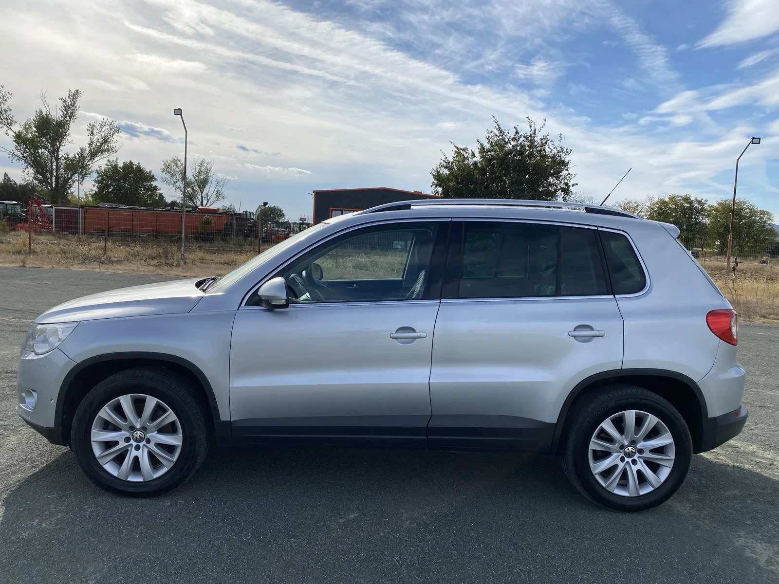 VW Tiguan ХАЙ ЛАЙН, снимка 6 - Автомобили и джипове - 56522384