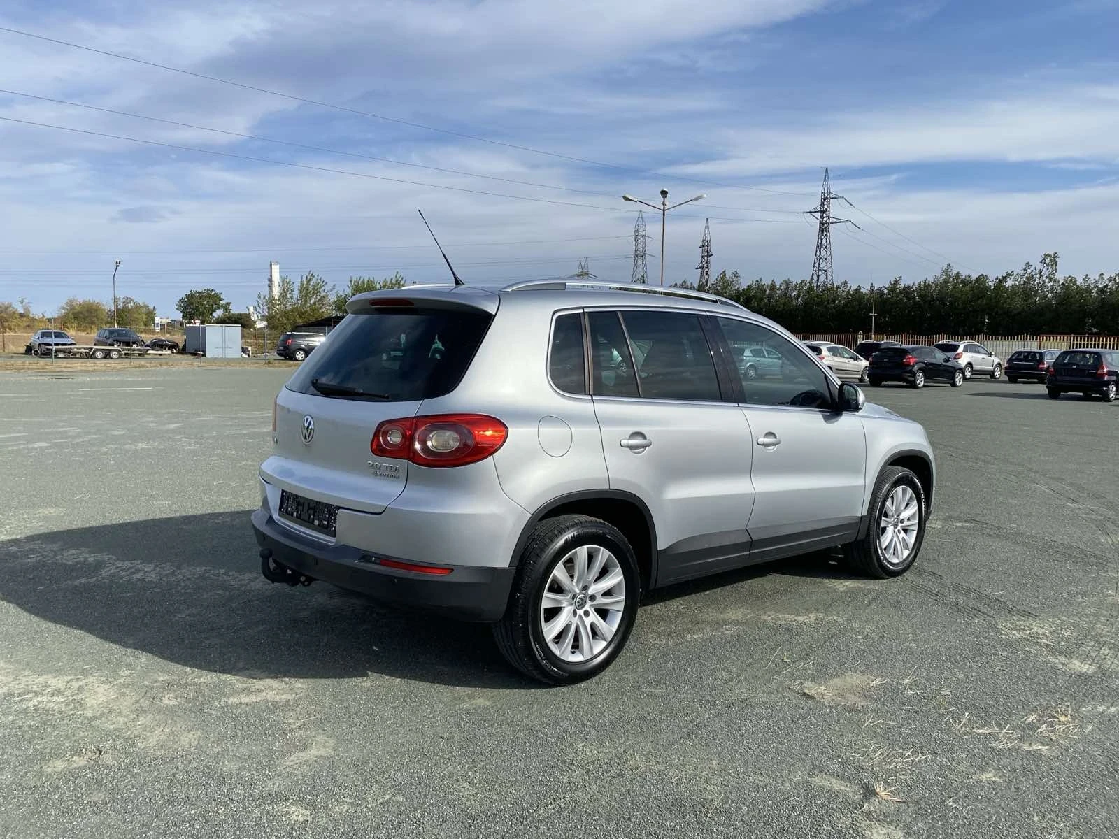 VW Tiguan ХАЙ ЛАЙН, снимка 4 - Автомобили и джипове - 56522384