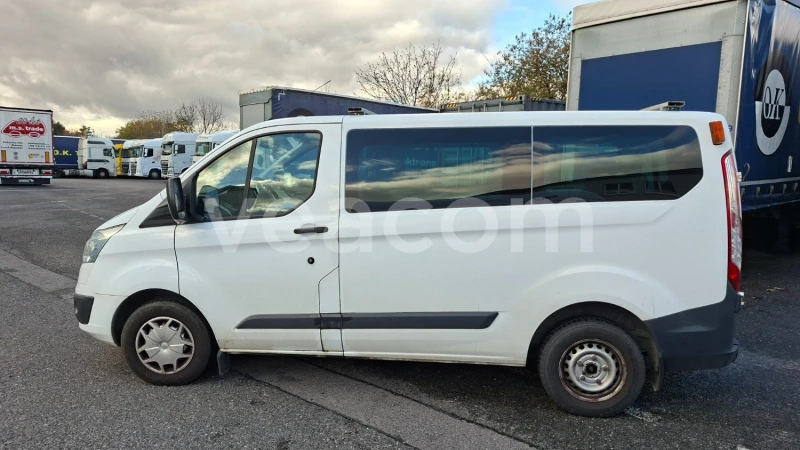 Ford Transit Custom, снимка 4 - Бусове и автобуси - 52436297