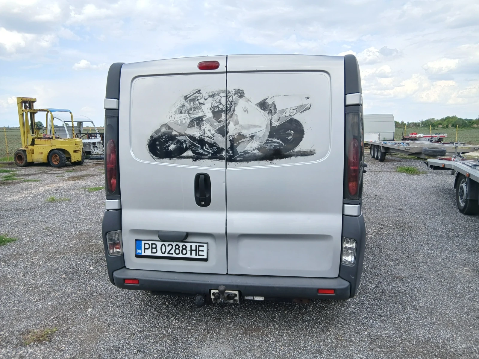 Opel Vivaro 1.9 TDI - изображение 9