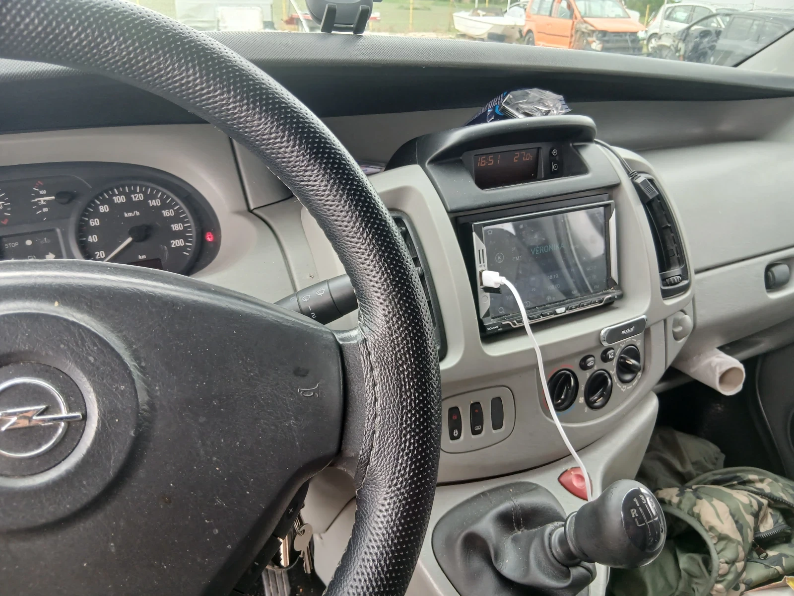 Opel Vivaro 1.9 TDI - изображение 2