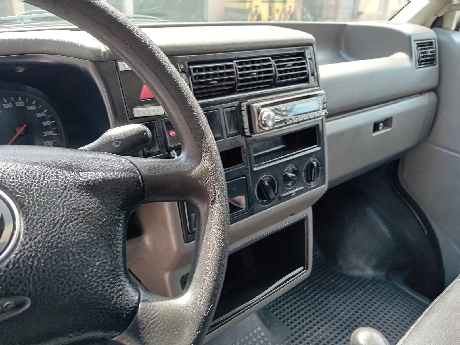 VW T4 товарен - изображение 8