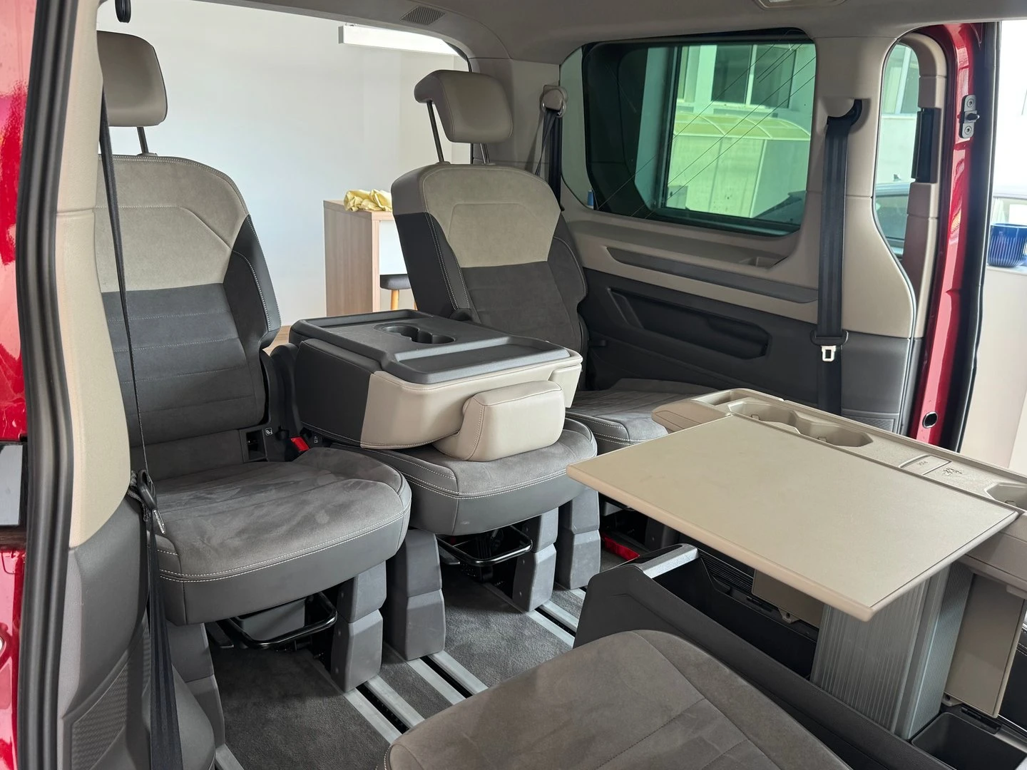 VW Multivan Style L 1.4 eHybrid | Mobile.bg   10