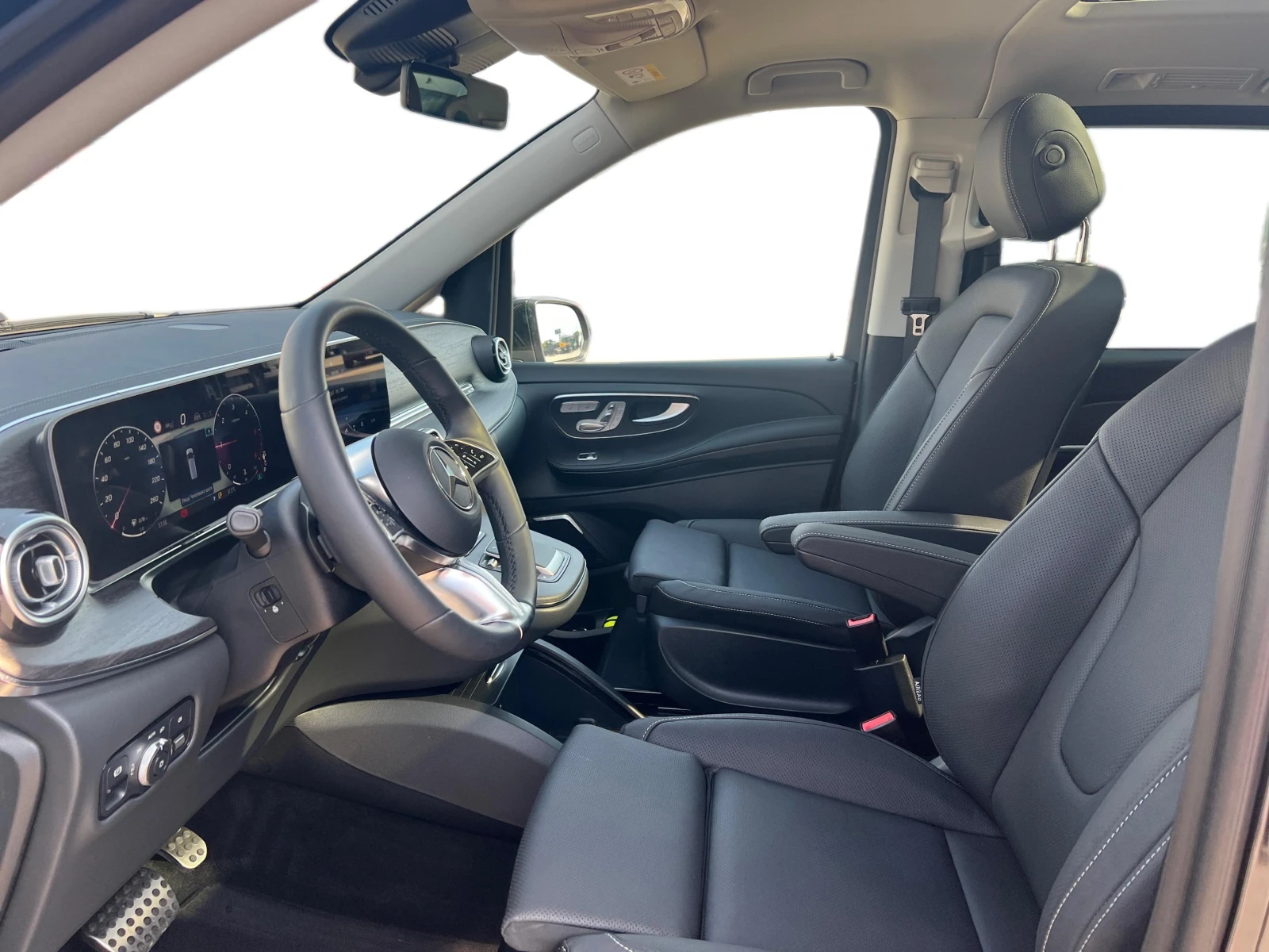 Mercedes-Benz V 300 d 4MATIC AVANTGARDE Lang, снимка 8 - Бусове и автобуси - 55216151