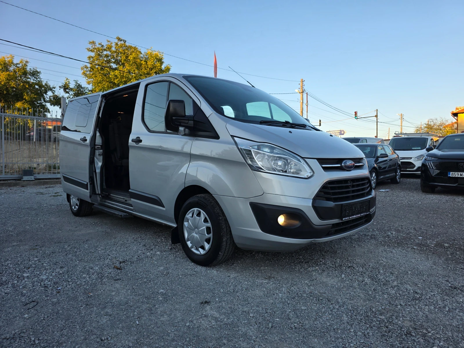 Ford Transit Custom 2.2tdci 8+ 1 Дълга база, снимка 10 - Бусове и автобуси - 56135534