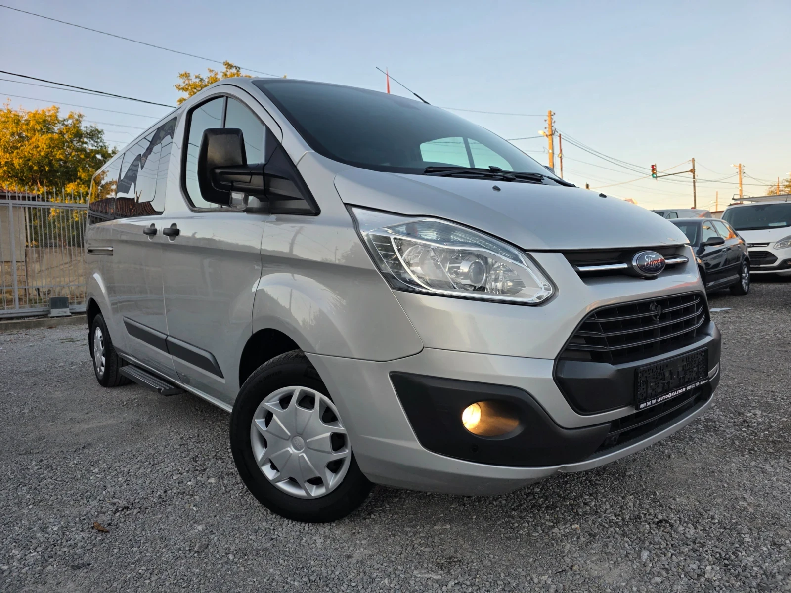 Ford Transit Custom 2.2tdci 8+ 1 Дълга база, снимка 3 - Бусове и автобуси - 56135534