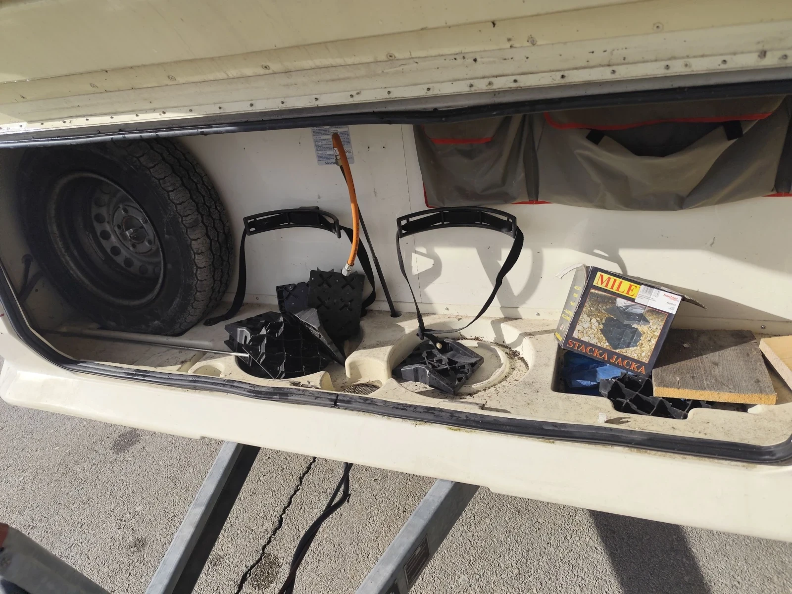  Adria Unika | Mobile.bg   13