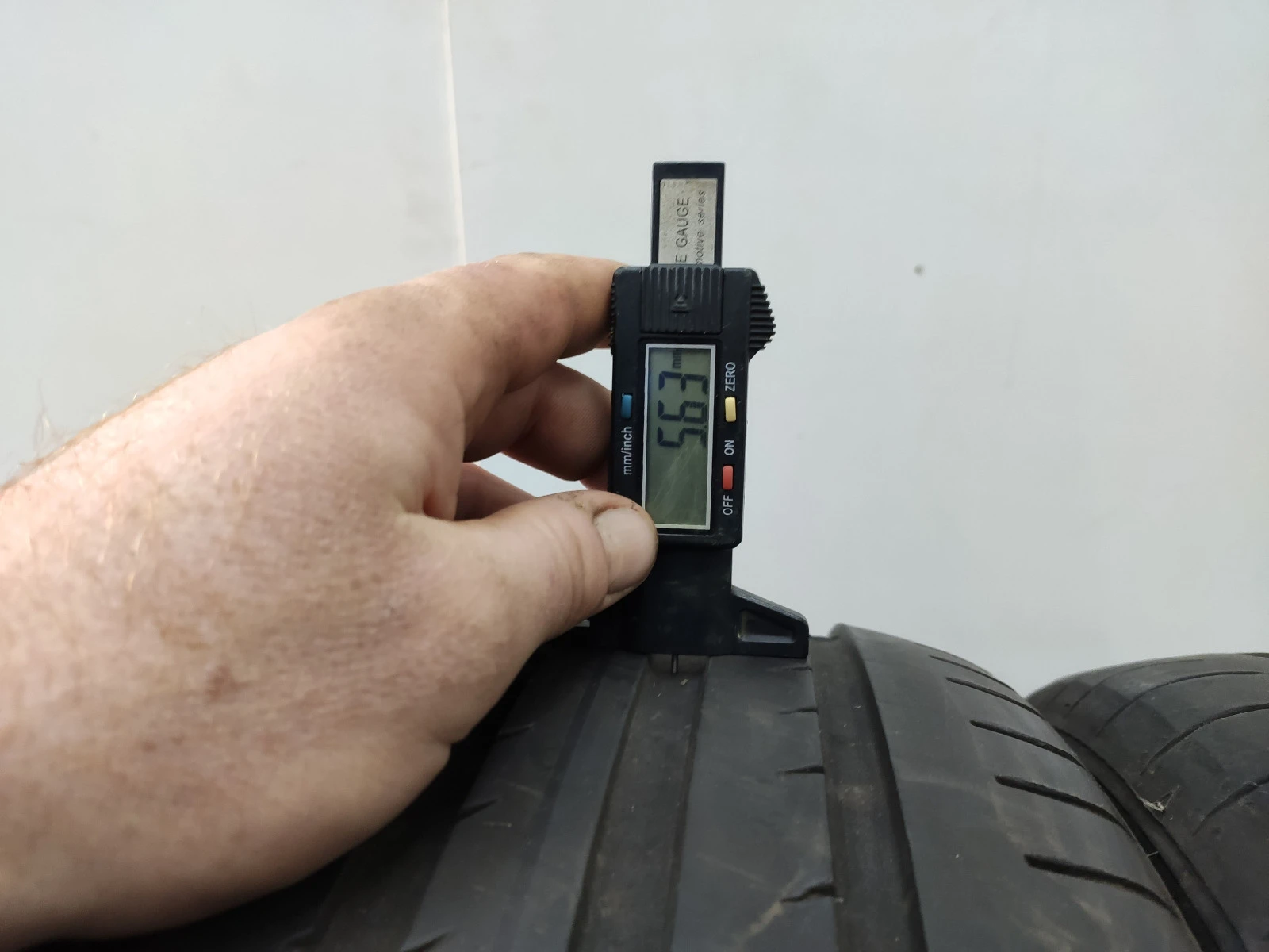  215/40R17 | Mobile.bg   3