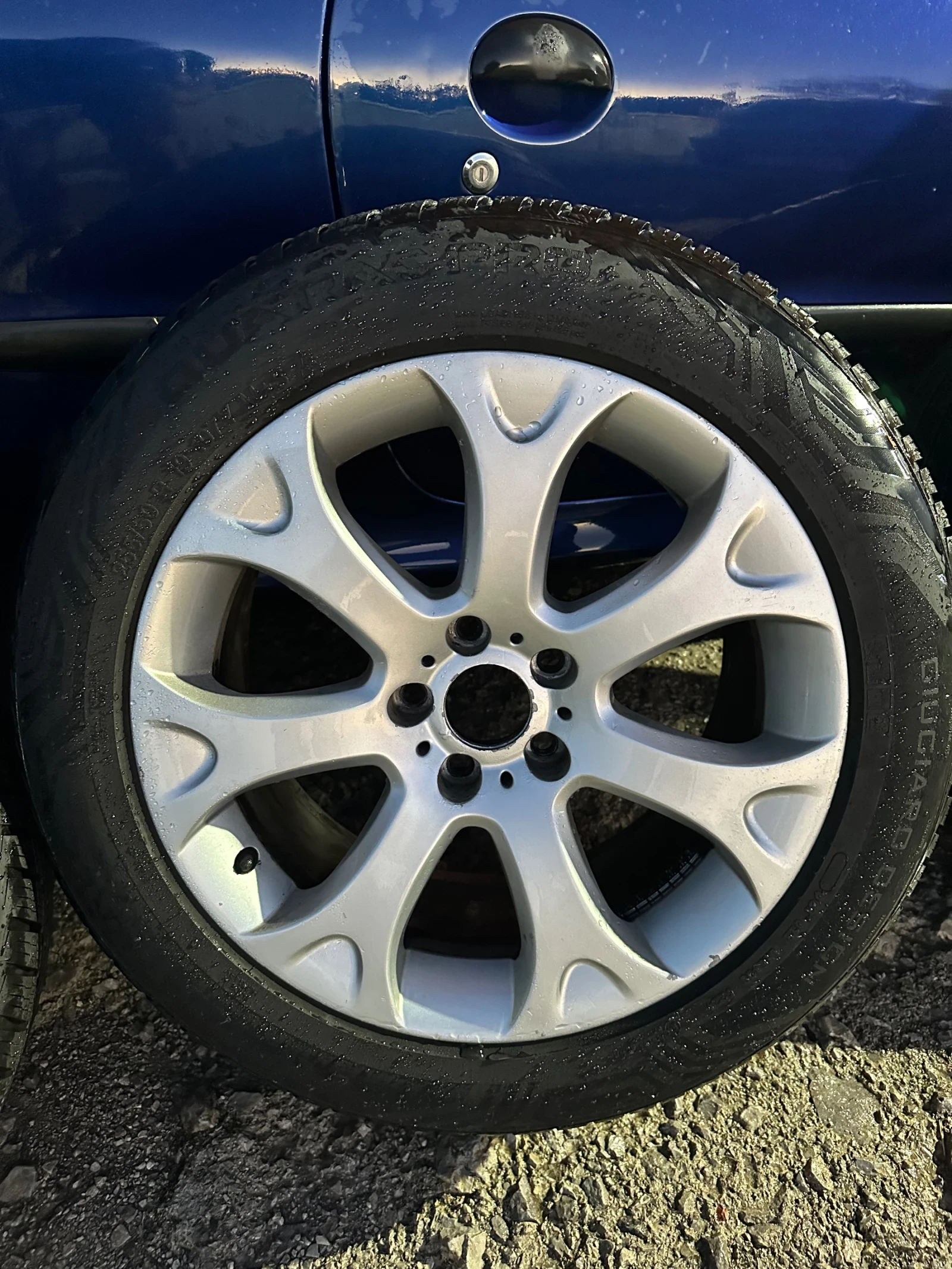 Гуми с джанти Vredestein 255/50R19, снимка 2 - Гуми и джанти - 55686516