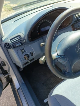 Mercedes-Benz C 180, снимка 8