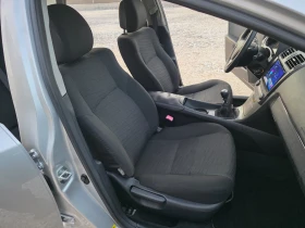 Toyota Avensis 1.8 Vvti Навигация 123хл км, снимка 8