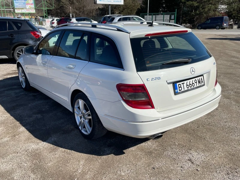 Mercedes-Benz C 220 НОВ ВНОС ИТАЛИЯ, снимка 8 - Автомобили и джипове - 44512684