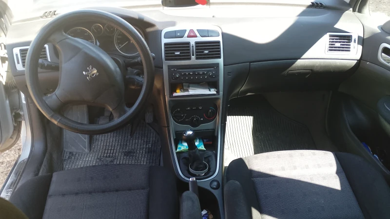 Peugeot 307 2.0 HDI, снимка 11 - Автомобили и джипове - 46864342