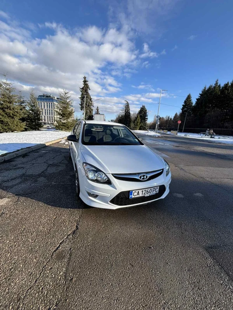 Hyundai I30 1.4 109к.с LED, снимка 1 - Автомобили и джипове - 48547787