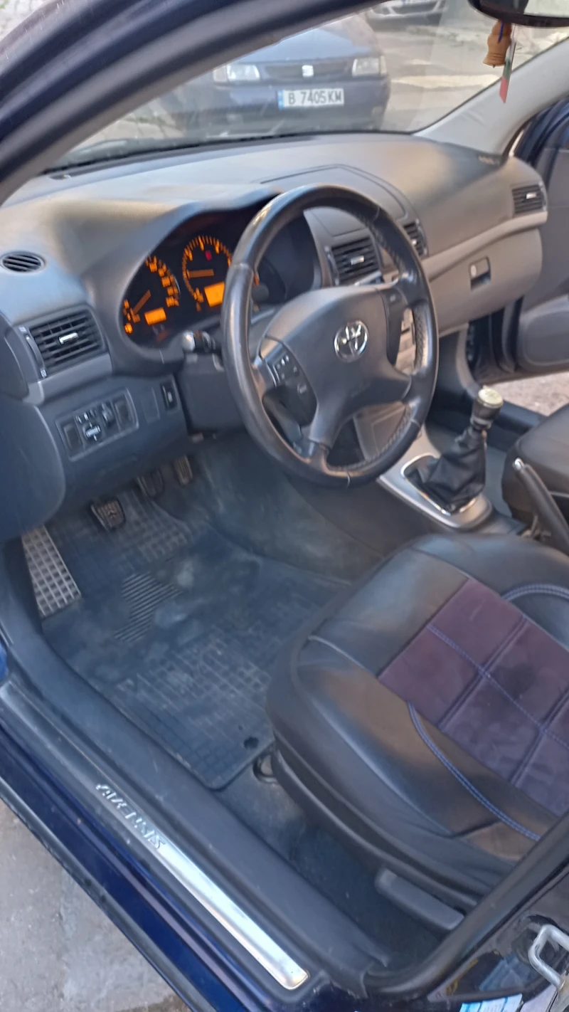 Toyota Avensis T25, снимка 11 - Автомобили и джипове - 49396309