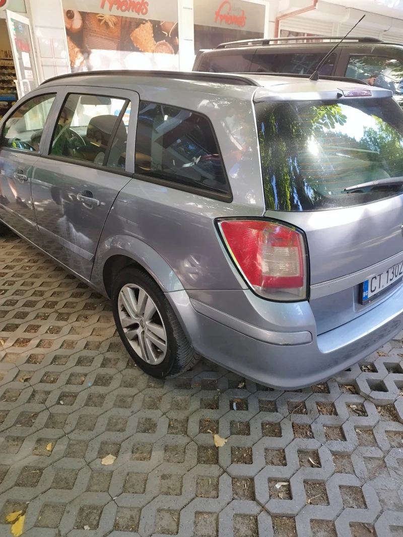 Opel Astra H, снимка 6 - Автомобили и джипове - 51079962