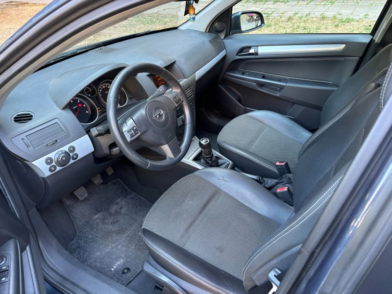 Opel Astra, снимка 14 - Автомобили и джипове - 52347975
