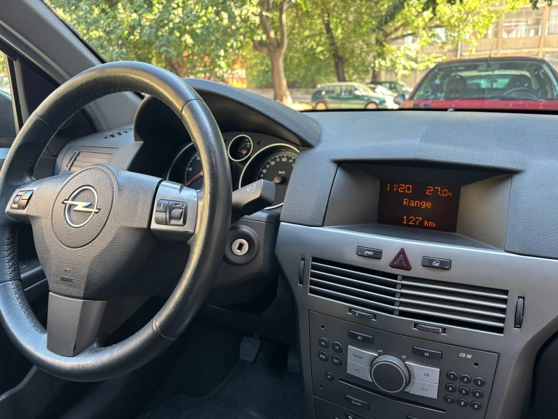 Opel Astra, снимка 10 - Автомобили и джипове - 52347975