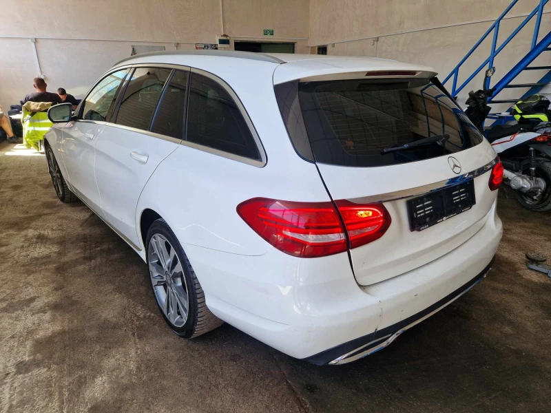 Mercedes-Benz C 200 3бр. 200/220CDI , снимка 7 - Автомобили и джипове - 51579436