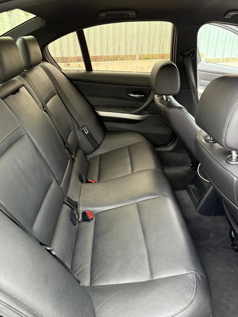 BMW 320, снимка 8 - Автомобили и джипове - 52829521