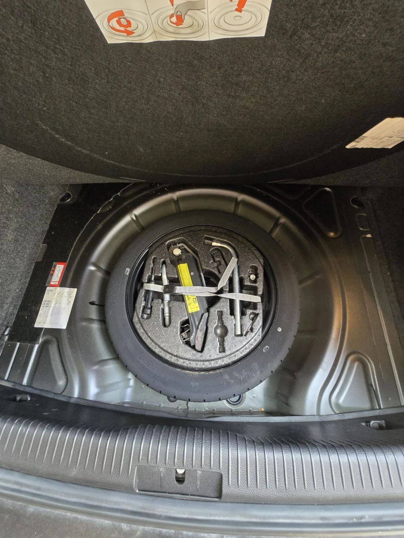 VW Golf, снимка 13 - Автомобили и джипове - 52637413