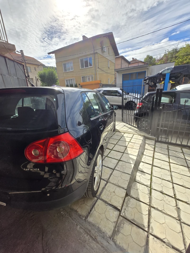 VW Golf, снимка 4 - Автомобили и джипове - 52637413