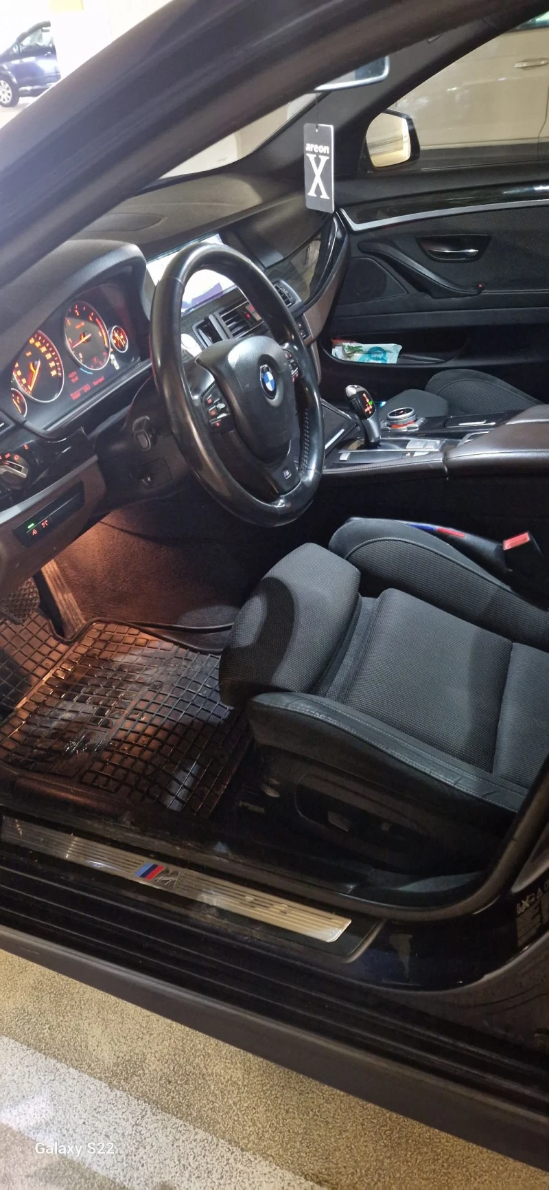 BMW 530 X-drive /258к.с./М пакет/8 ZF, снимка 9 - Автомобили и джипове - 52740422