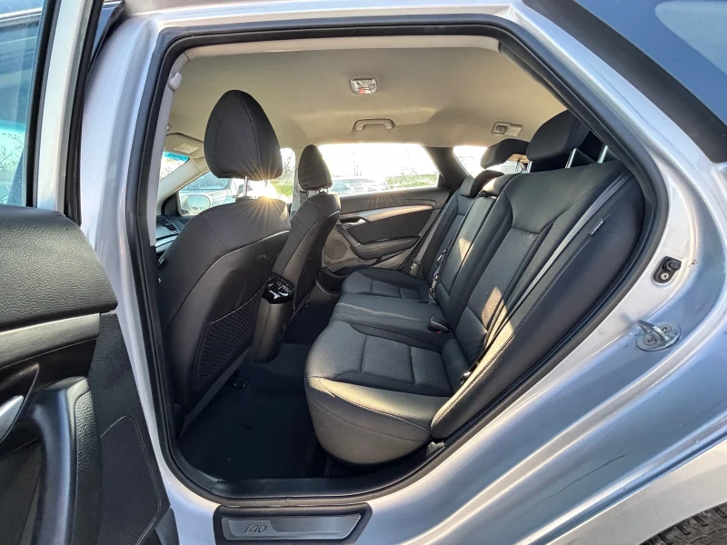 Hyundai I40 1.7CRD/НАВИГАЦИЯ/КАМЕРА/ЕВРО 6, снимка 8 - Автомобили и джипове - 52908103