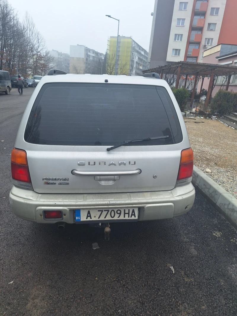 Subaru Forester 2.0 Turbo, снимка 5 - Автомобили и джипове - 53212224