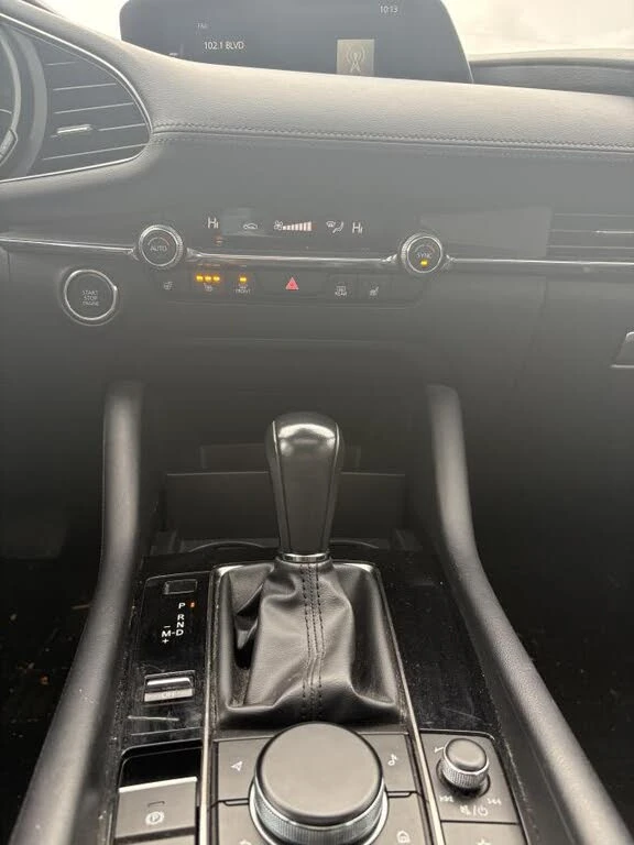 Mazda 3 Premium* Skyactiv-G* ����������* (���� �� ��) | Mobile.bg � ����������� 10