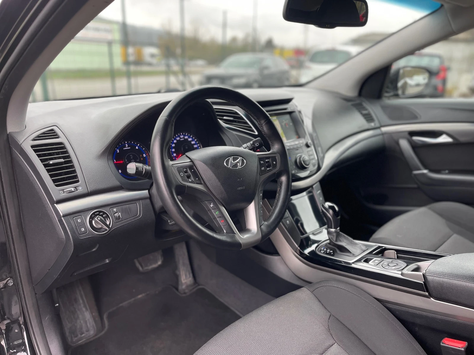 Hyundai I40 1.7CRDI-NAVI-LED-CAMERA-ПОДГРЕВИ-FULL - изображение 8