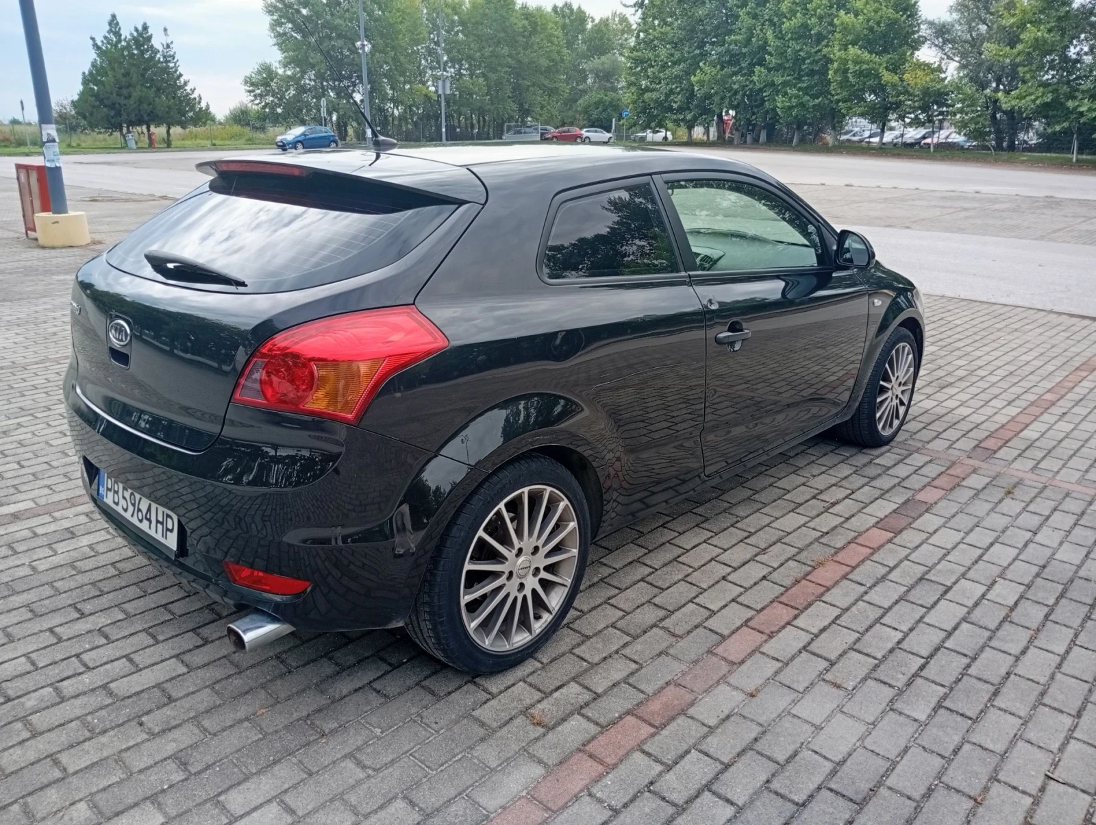 Kia Ceed 1.4 16V COUPE  - изображение 5