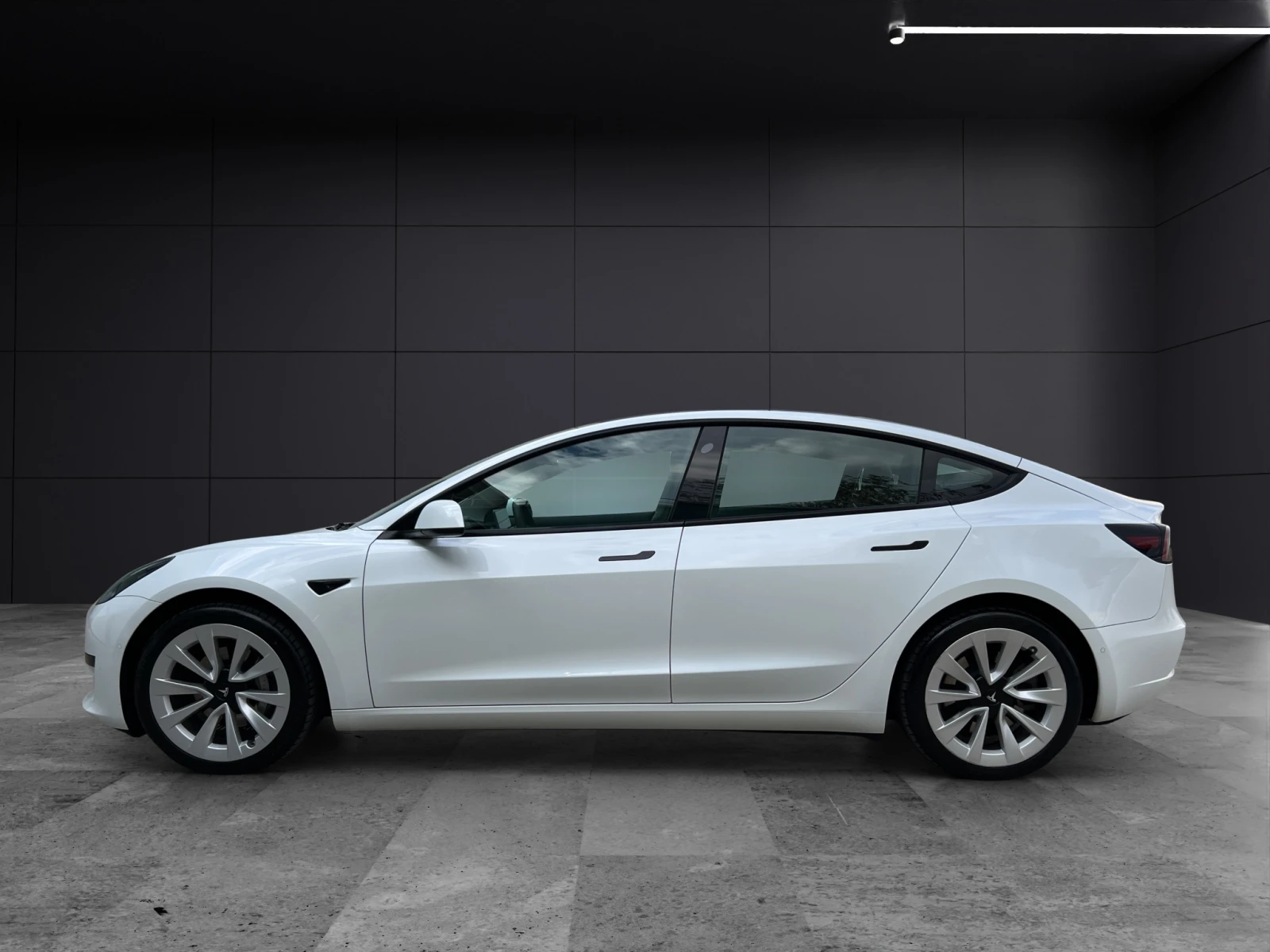 Tesla Model 3 Standard Range Plus RWD - изображение 8