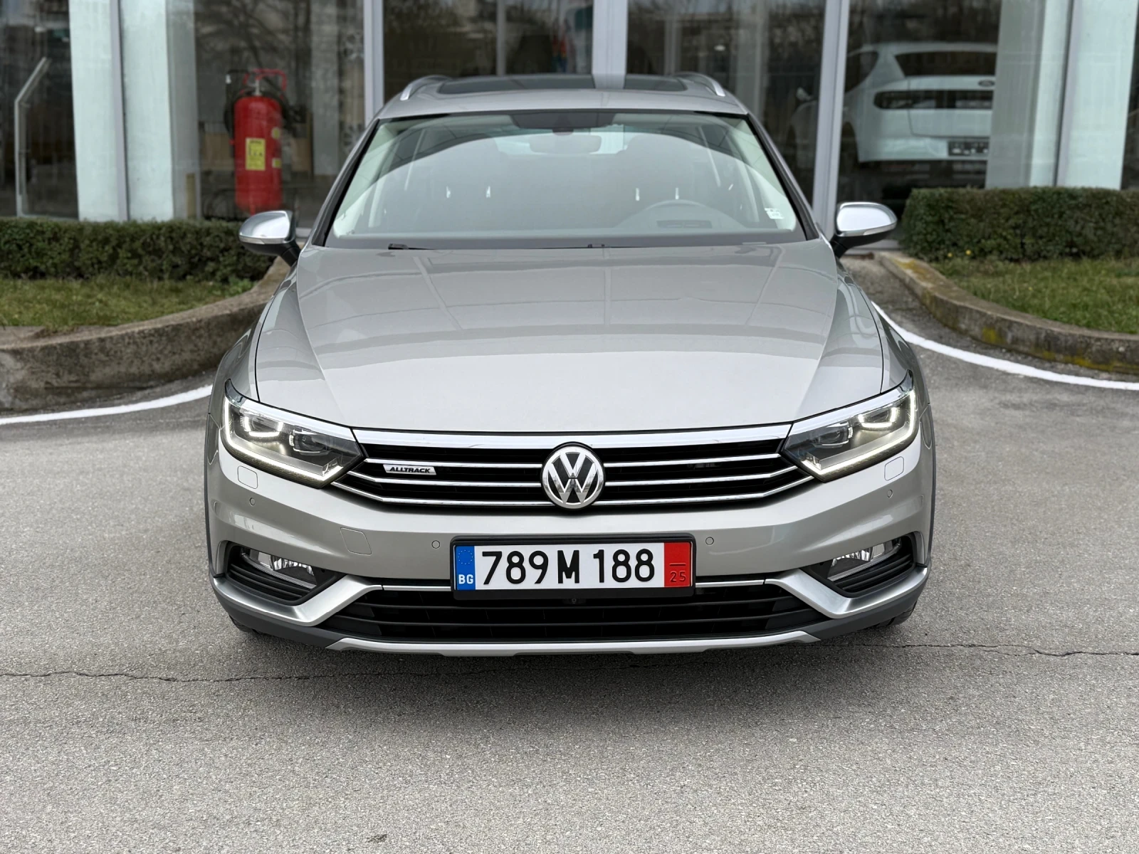 VW Alltrack 2.0TDI DIGITAL, PANORAMA, KAM360, HEAD UP. | Mobile.bg   3