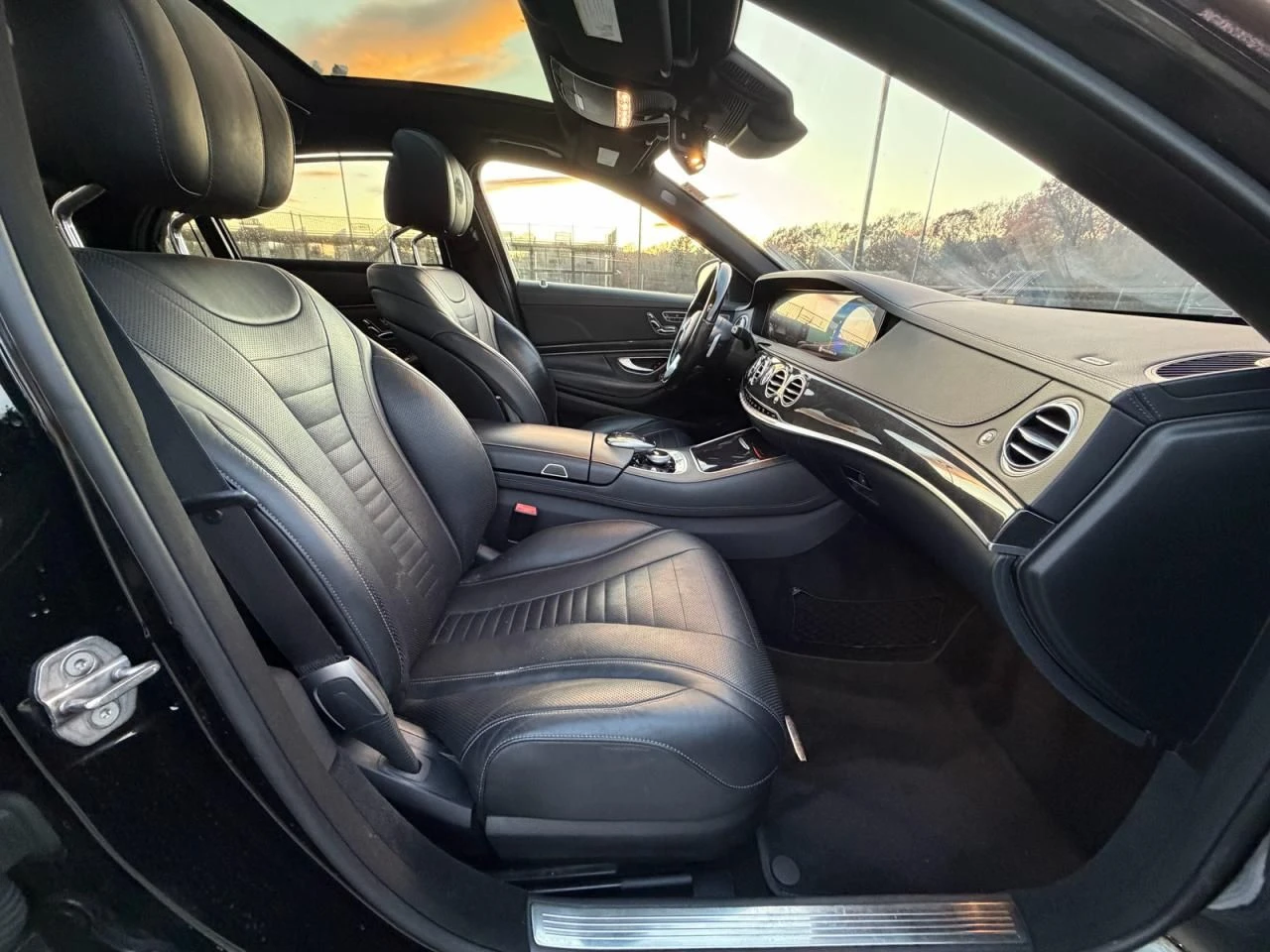 Mercedes-Benz S 560  - изображение 5